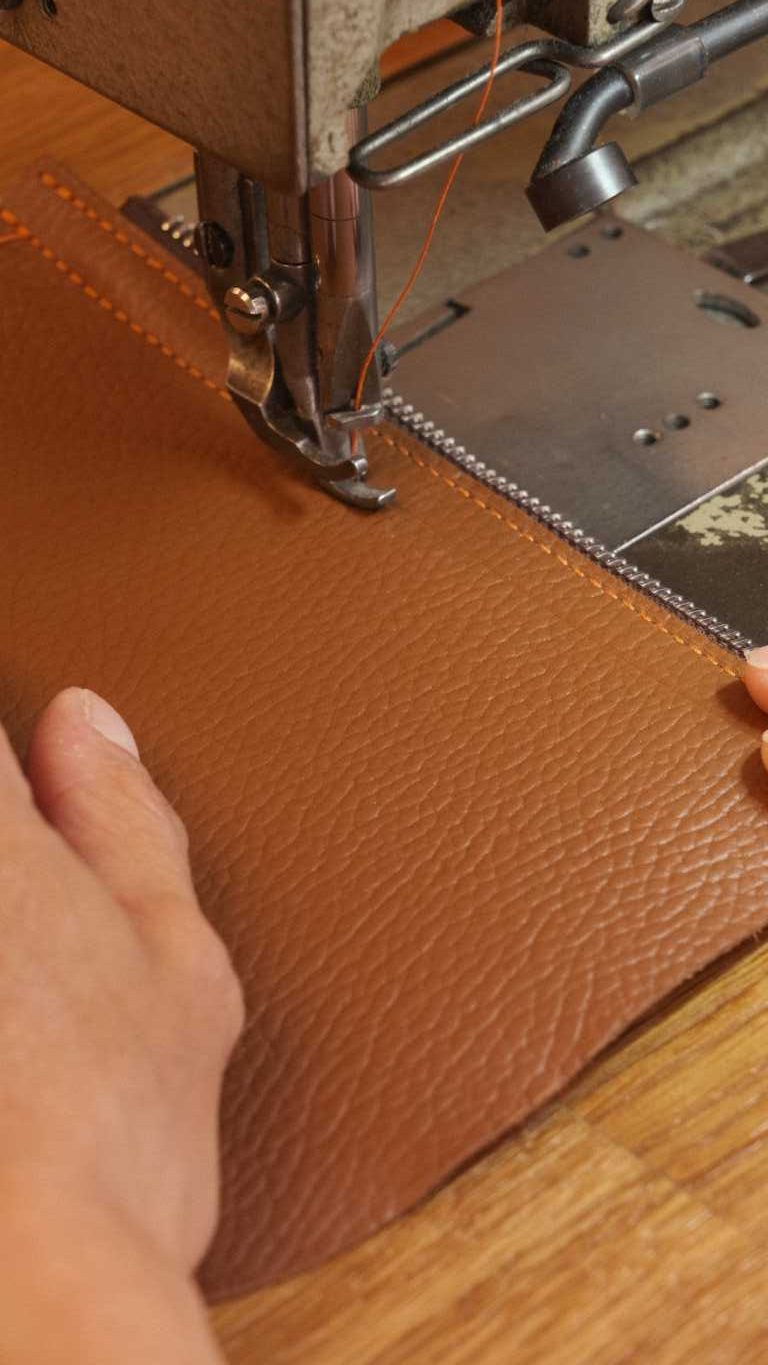 minaudiere-couture-machine-via-iruski