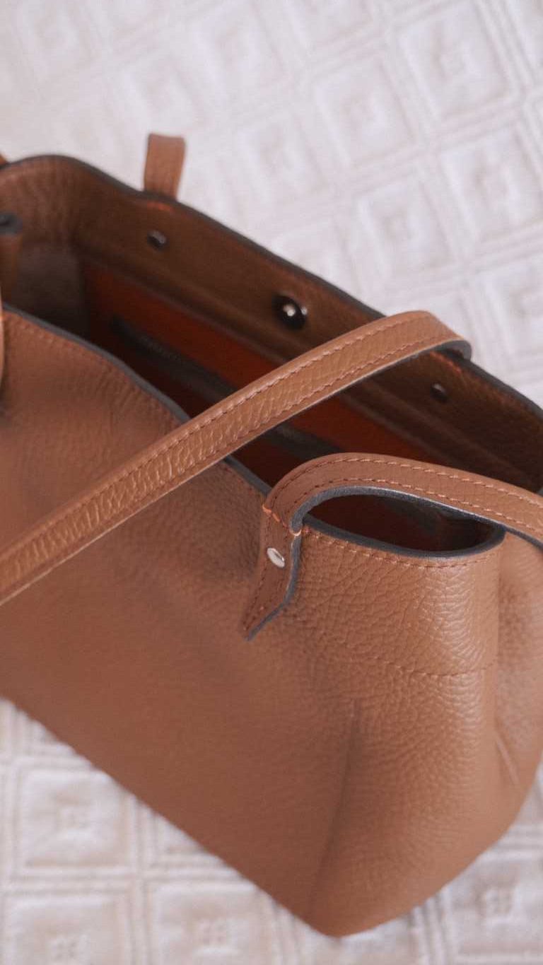 cabas-marron-orange-atelier-decouverte-via-iruski