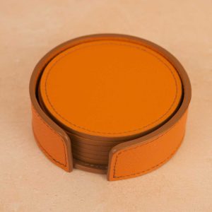 Etui et dessous de verre en cuir orange et marron via iruski