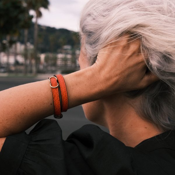 Bracelet en peau de poisson doublée en cuir de bovin naturel, fait part via iruski