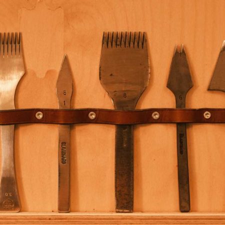 griffe-point-sellier-atelier-decouverte-via-iruski