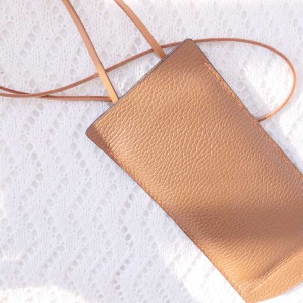 pochette-cuir-francais-maroquinerie-fait-main-via-iruski